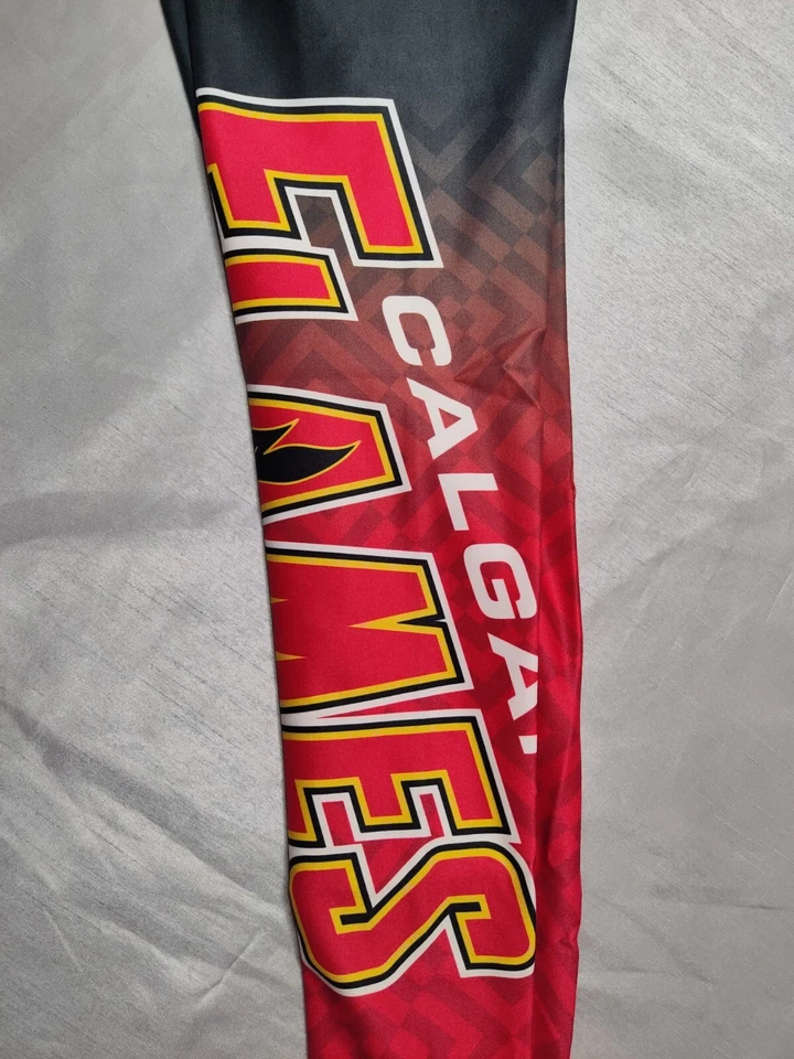 Calgary Flames Oficial NHL Mujer XS Estampado Degradado Rojo Leggings NUEVO Foto 2 de 4