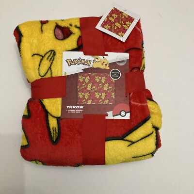 Primark Pokémon Pikachu Throw Blanket Red Fleece New Lightning Yellow  Pokemon