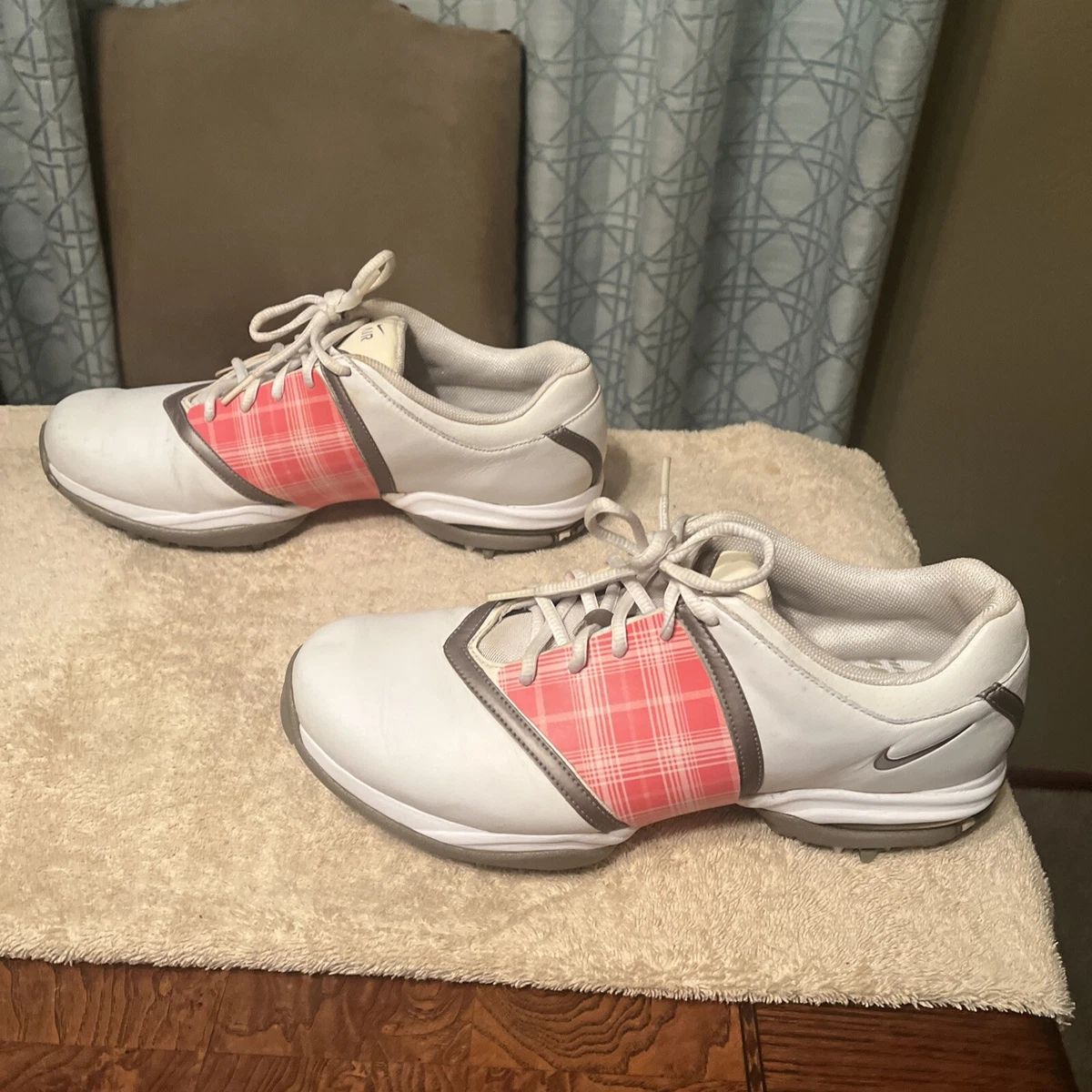 Nike Air Golf Shoes Womens Size 9.5 White Tan Pink Reversible