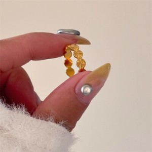 Authentic Woman 18k Gold Plated Discs Texture Flower Band Ring 6-9