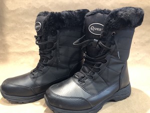 winter boots size 9