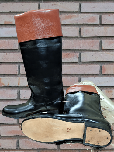 Black leather Boots Size 