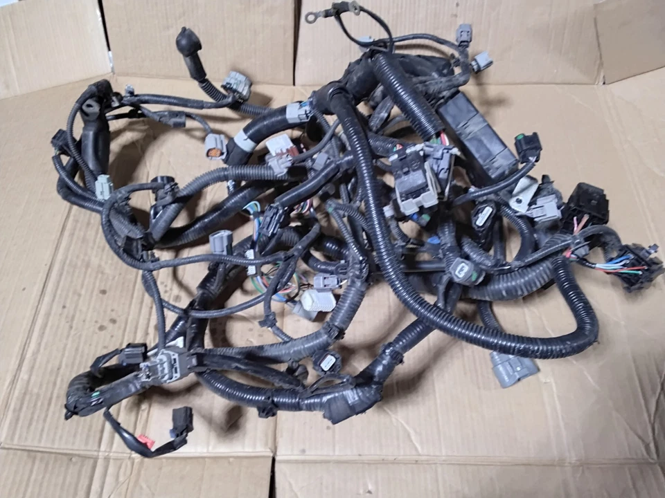 Arnés de cableado principal del motor Nissan Rogue 2021-2022 OEM 2,5 L 24011-6R0B Foto 2 de 4