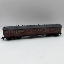 Airfix OO Gauge 54252-6 57ft B.R Maroon Coach M19195M VGC Unboxed
