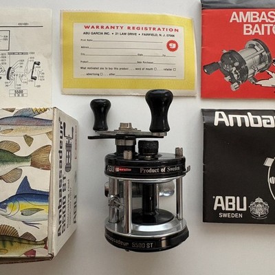 Vintage Abu Garcia Ambassadeur 5500 Striper Drag Reel #810800 w/fish print box!