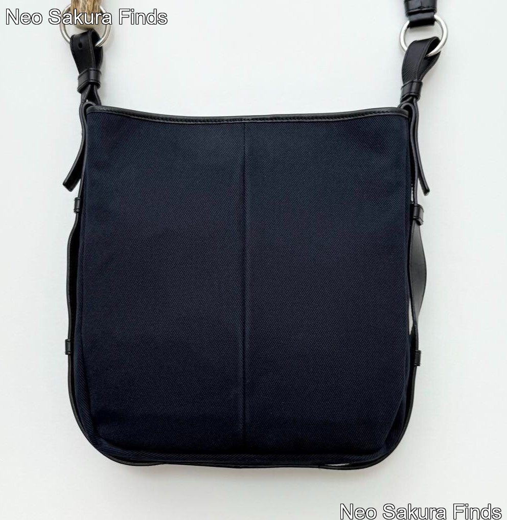 Borsa Yves Saint Laurent Rive Gauche Mombasa in pelle Cassandra velluto nero