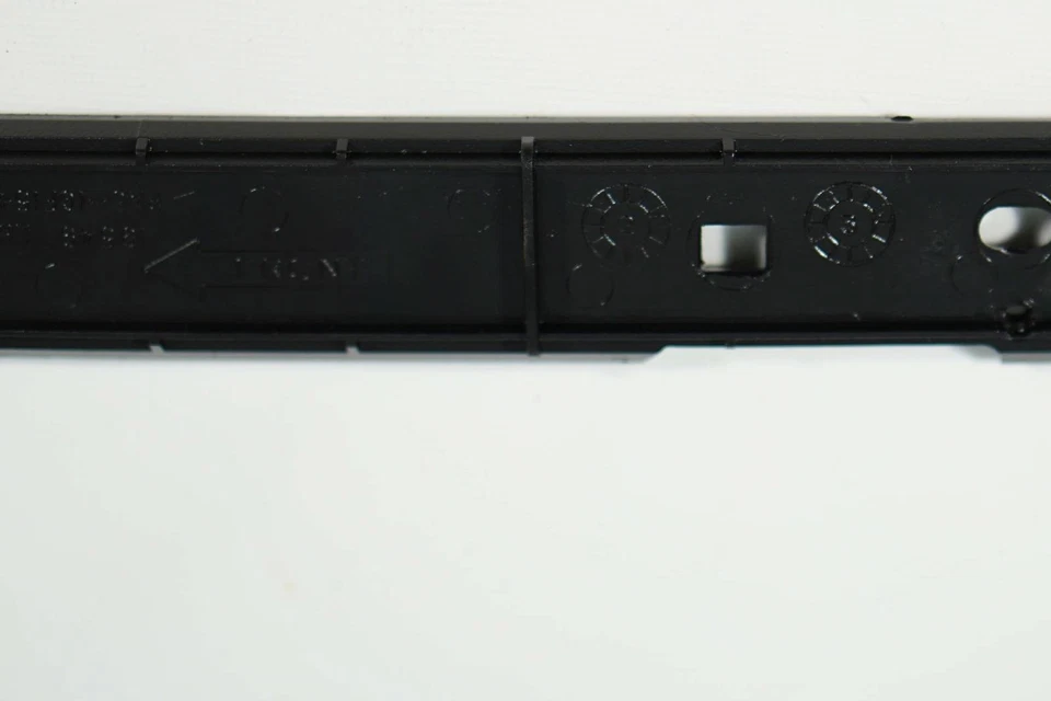 ✅ 02-06 Cadillac Escalade Techo Extremo Tapa Montaje Espaciador Delantero Izquierdo LH OEM Foto 4 de 4