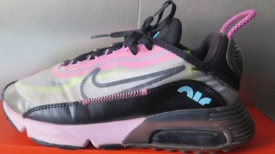 NIKE Air Max 2090 Gr. 37,5 (UK-4) Lotus Pink / White / Black Sneaker