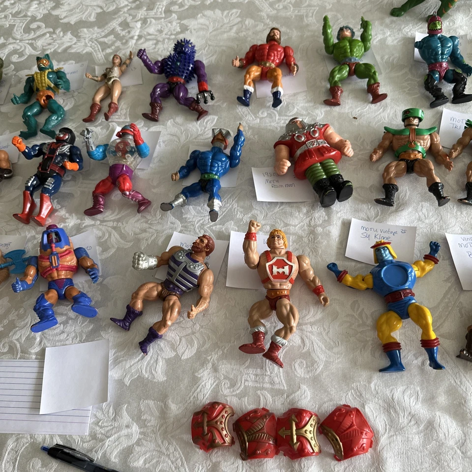 Lote de 30+ figuras de acción de colección Mattel He-Man Masters of the Universe años 80* Foto 3 de 4