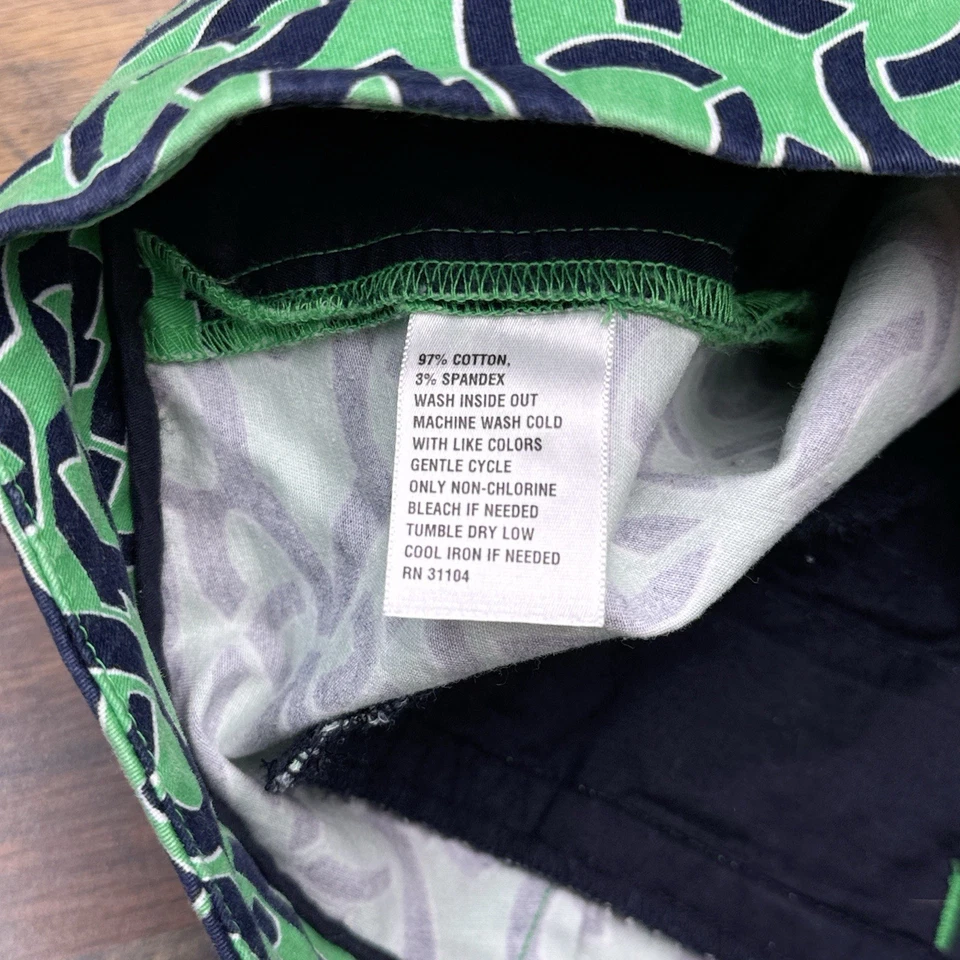 Crown & Ivy Shorts Womens 2 Green Essentials Low Rise Stretch - Image 4 of 4