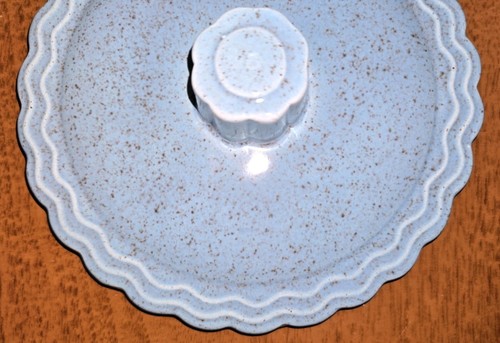 Vintage Aqua Blue Lid with Dark Specks/ Cream Casserole California Pottery #J26 - Picture 16 of 21