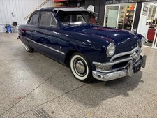 1949 Ford Sedan 