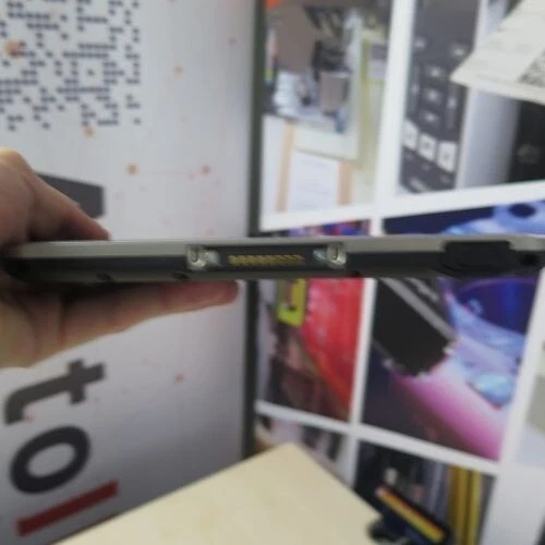 Panasonic FZ-L1 Toughbook tablet, without scanner - FZ-L1AGAAUAS - Imagen 5 de 7