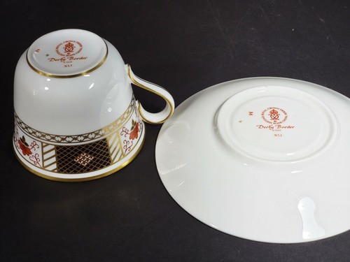 Vintage Royal Crown Derby Derby Border A.1253 XLI Tea Cup Set 1st Quality - Picture 3 of 7