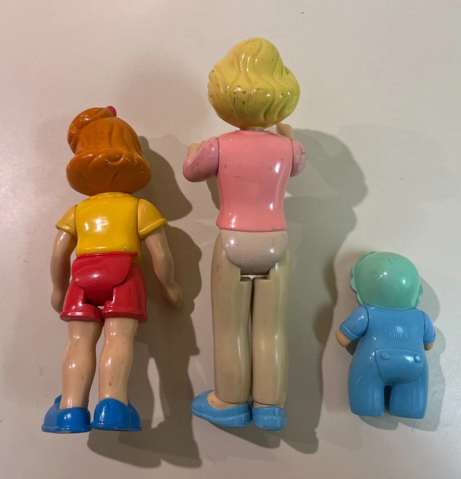 Little Tikes Lot Loving Family Dollhouse Family People Baby Sister Mother, READ - Image 2 of 4