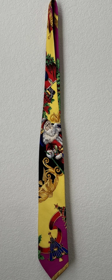 GIANNI VERSACE Corbata Seda Amarilla Estampado Papá Noel, Colección Años 90. Foto 2 de 4
