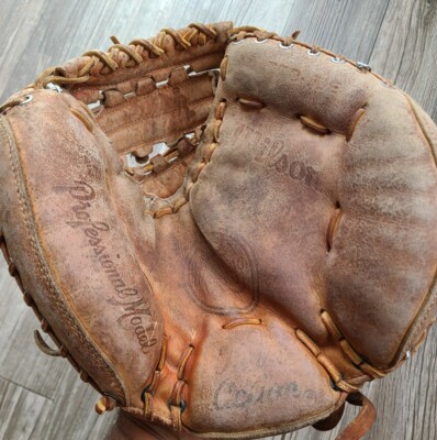 Wilson pro back A2400 right handed catchers mitt USA Professional Model  Read