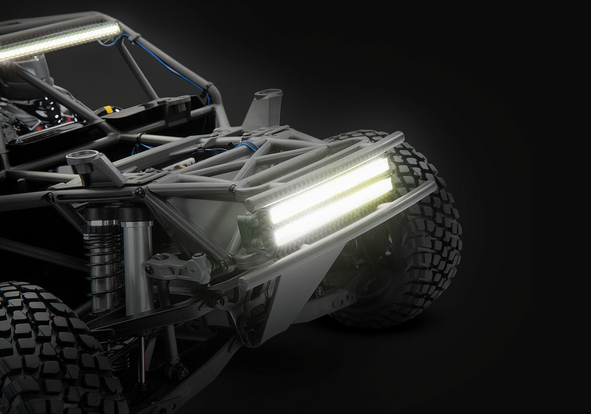 Traxxas Unlimited Desert Racer Blu 4X4 LED - TELEMETRIE (Senza Batteria/Caricatore) 85086-4 Traxxas Unlimited Desert Racer Blu 4X4 LED - TELEMETRIE (Senza Batteria/Caricatore) 85086-4