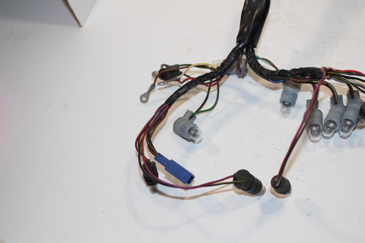1987 KAWASAKI NINJA ZX1000 INDICATOR PILOT BOX WIRE SOCKET (KBE