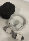 Beats-Solo 4 Bluetooth wireless On-Ear headphones-Matte MG7 J4LLA-Gray