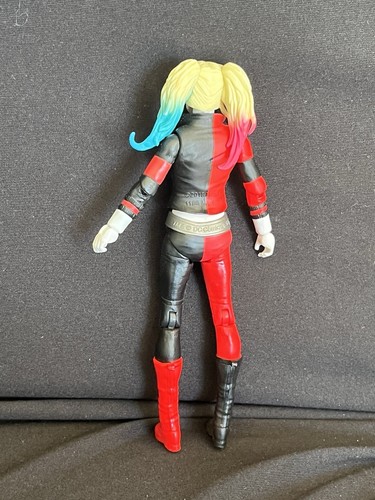 Figura de acción Harley Quinn DC Comics Super Hero Girls Mattel 2016 juguete suelto usado - Imagen 6 de 11