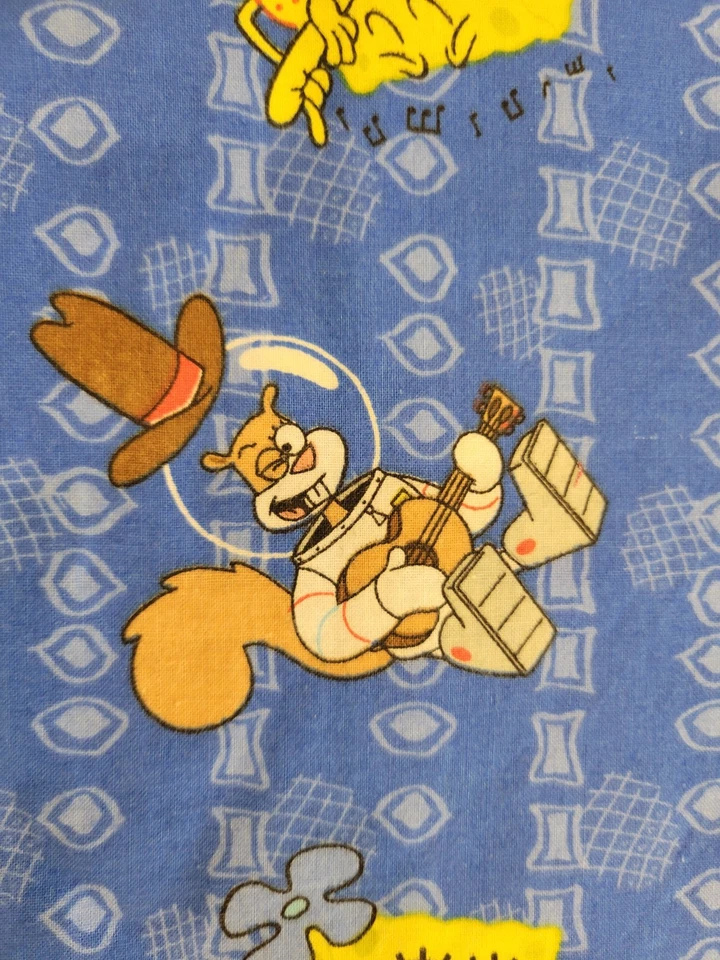 Tela de edredón de algodón azul esponja Bob Sandy Hula guitarra música baile 2000,81 yardas Foto 3 de 4