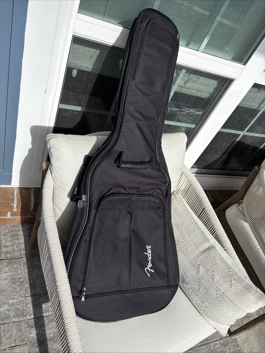 Fender Deluxe Bass Gig Bag Shoulder Straps 4 String Electric Bass