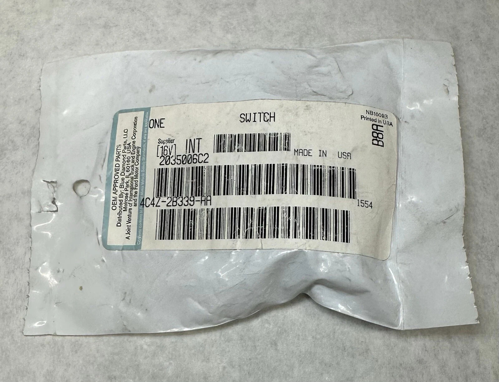 NEW OEM Genuine International Navistar 2035006C2 Air Brake Pressure Switch