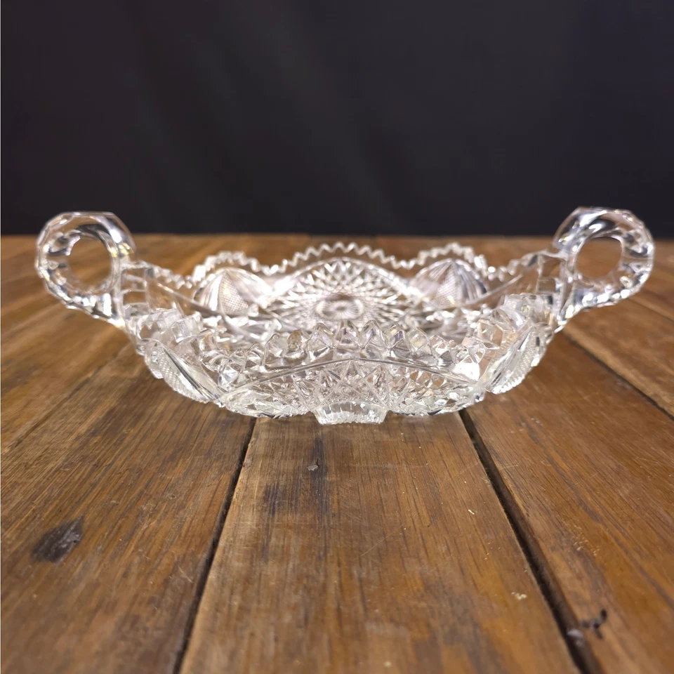 Plato de baratija vintage Imperial Nucut vidrio corte brillante 2 asas plato de caramelo Foto 2 de 4