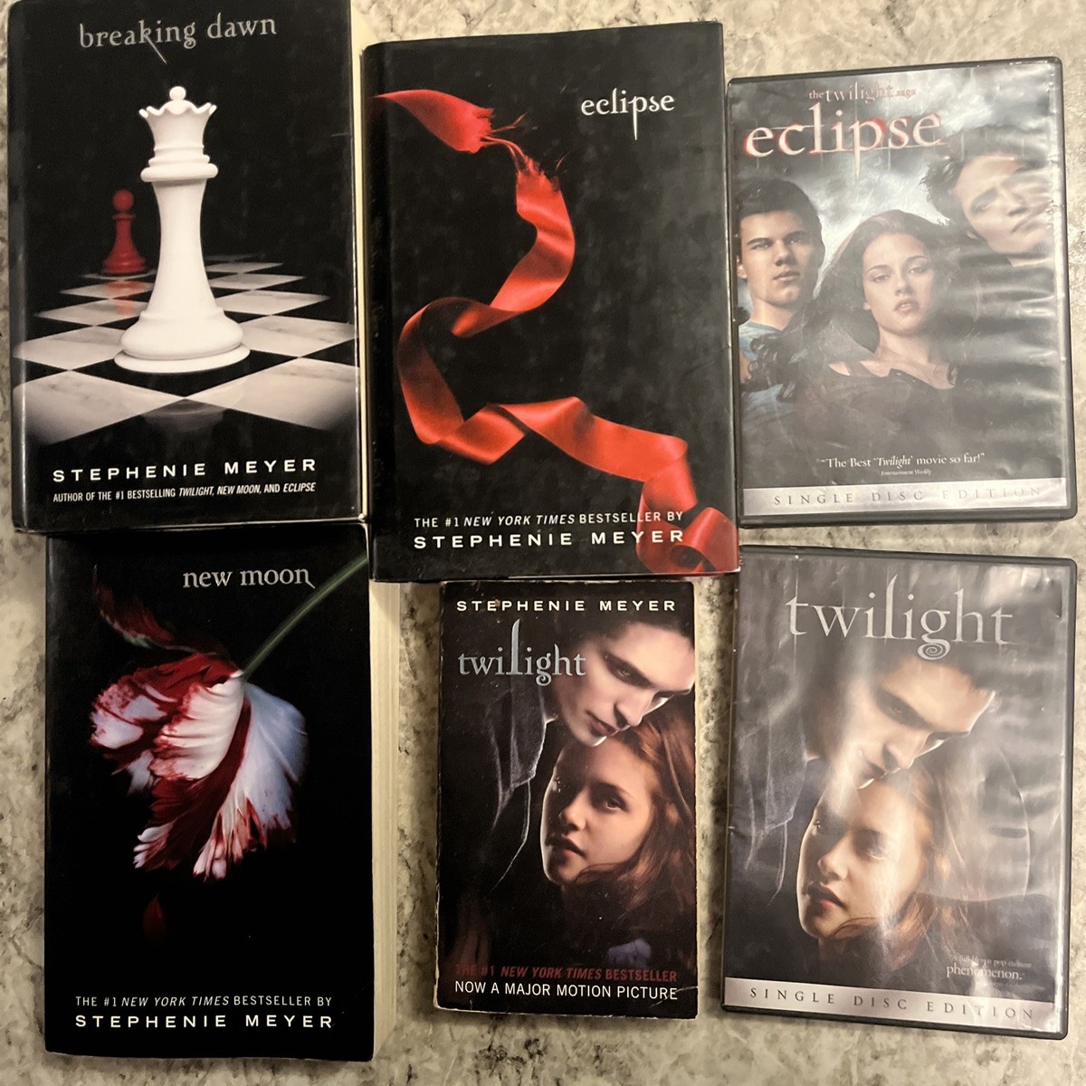 The Twilight Saga Book Set 1-4 by Stephanie Meyer With 2 Dvd