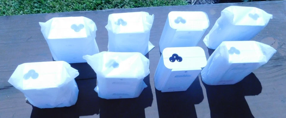 Lote de 8 nuevos inyectores Ubiquiti UniFi U-POE-AF POE con cable de alimentación FPC-UF4 Foto 2 de 4