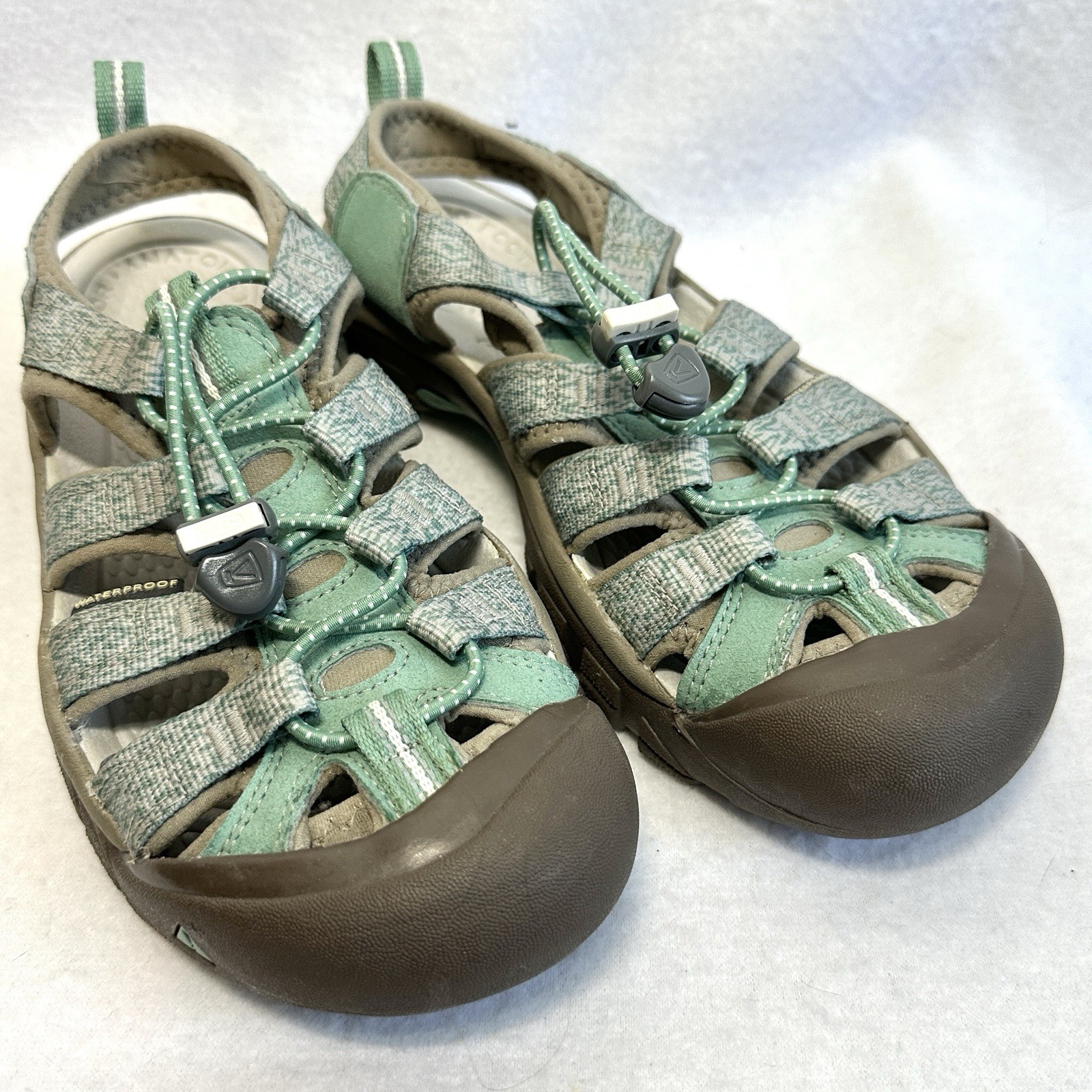 Sandali da trekking Keen Newport H2 donna 7 5 grigio verde impermeabili scarpe sportive