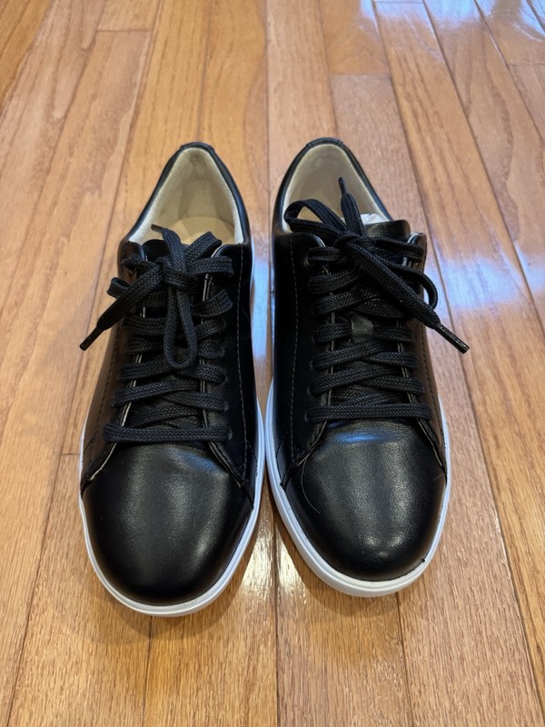 NWOB Women’s Cole Haan Grand Crosscourt Sneaker Size 6 B Black Leather Lace Up