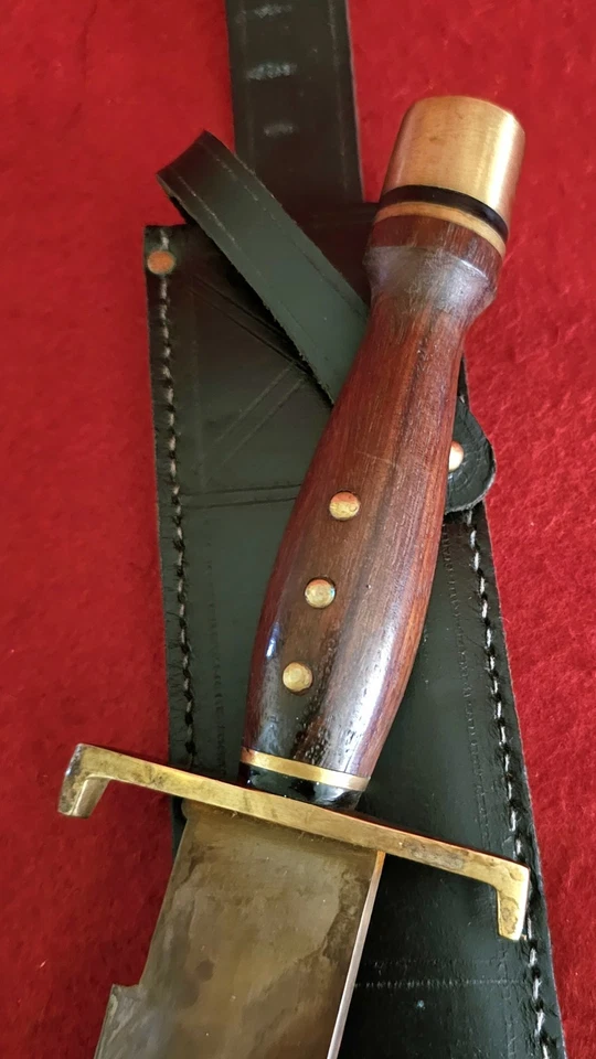 LARGE Vintage Traditional Bowie Knife with Sheath - Image 2 of 4