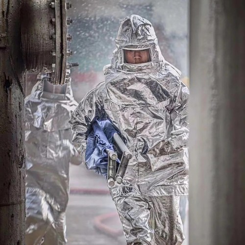 EYCOMTOM Heat Resistant Suit Fireproof Aluminized Coveralls Flame Retardant A... - Picture 6 of 7