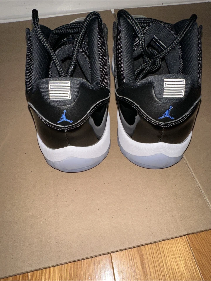 Talla 12 - Air Jordan 11 Retro Low Space Jam Nuevo grado B Foto 4 de 4