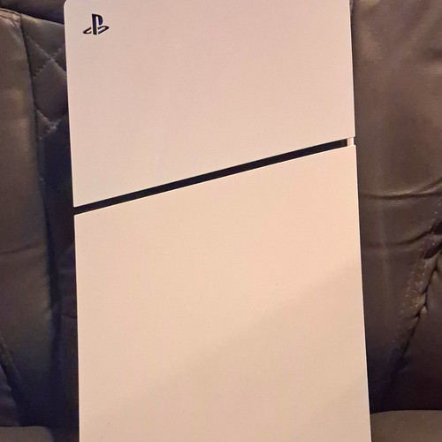 Sony PlayStation 5 PS5 Console 825GB 4K Blu-Ray HDMI USB-A White 2020