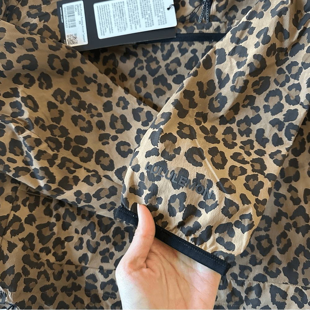 NWT XS Multi-Pocket Running Anorak *Leopard - Lululemon | eBay
