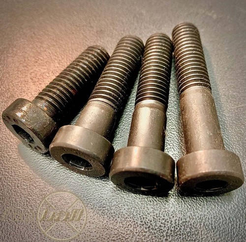 M4 Socket Screw Low Cap High Tensile 10.9 Self Colour DIN7984 - Picture 3 of 14