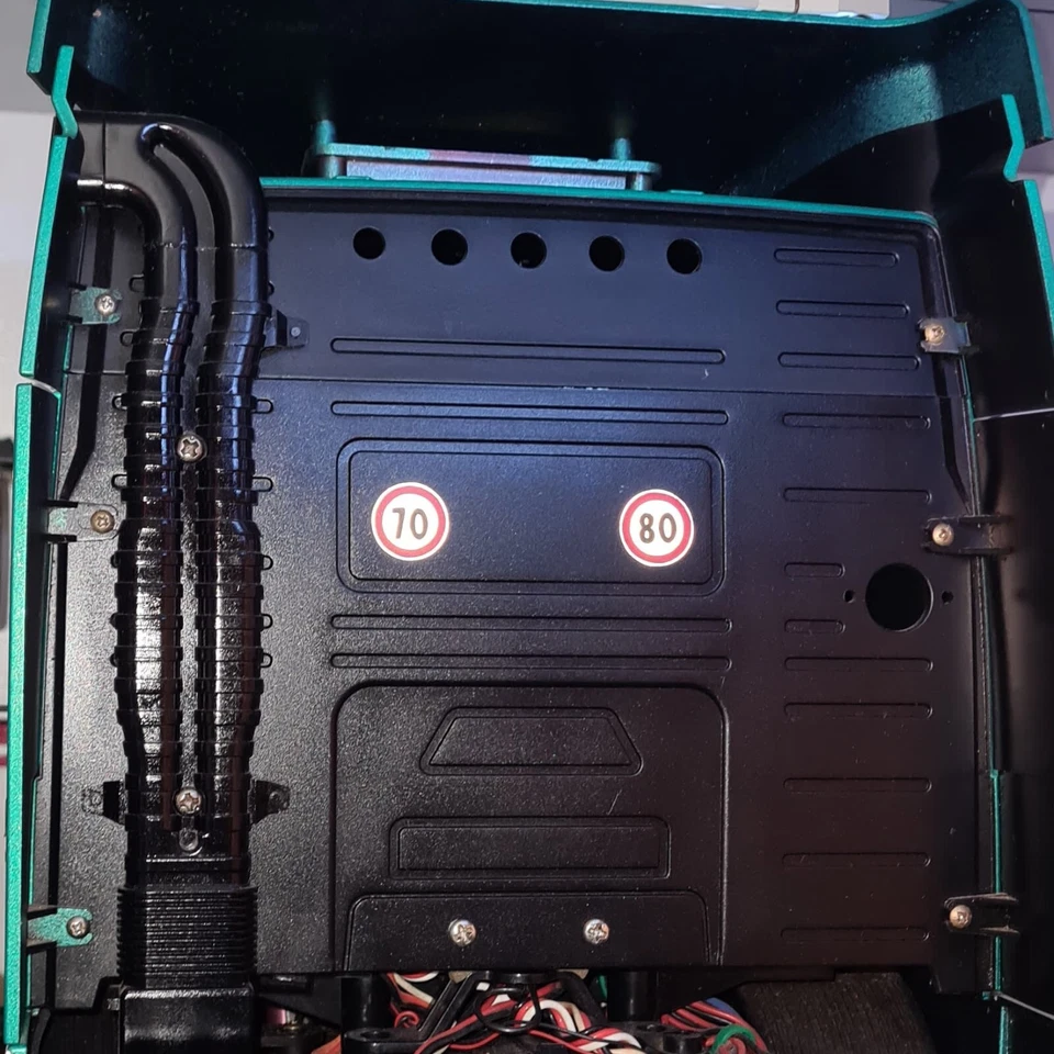 Coppia adesivi limiti di velocità rifrangenti 70/80 MODELLI camion scala 1:14 - Immagine 2 di 4