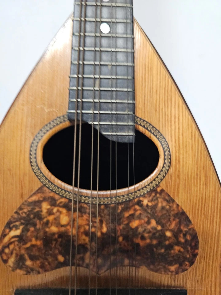 Mandolina trasera Regent Bowl de Vega Company Foto 2 de 4