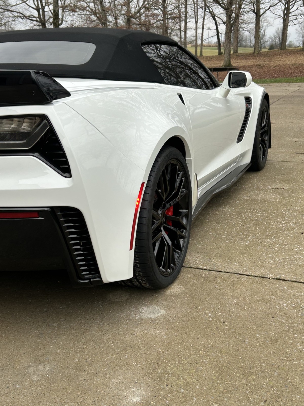 2019 White Chevrolet Corvette   | C7 Corvette Photo 9