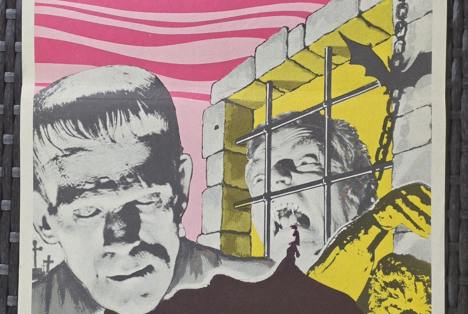 1972 Dracula Prisoner of Frankenstein Original Australian Daybill Horror Poster image 4