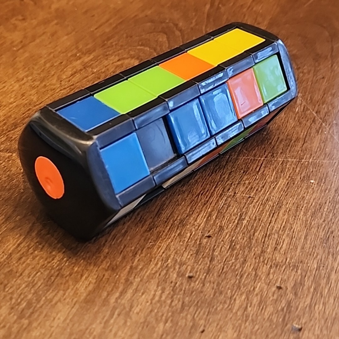 Whip It Hex Hexagon 6X6 Twist Slide Puzzle Rubiks Cube Style