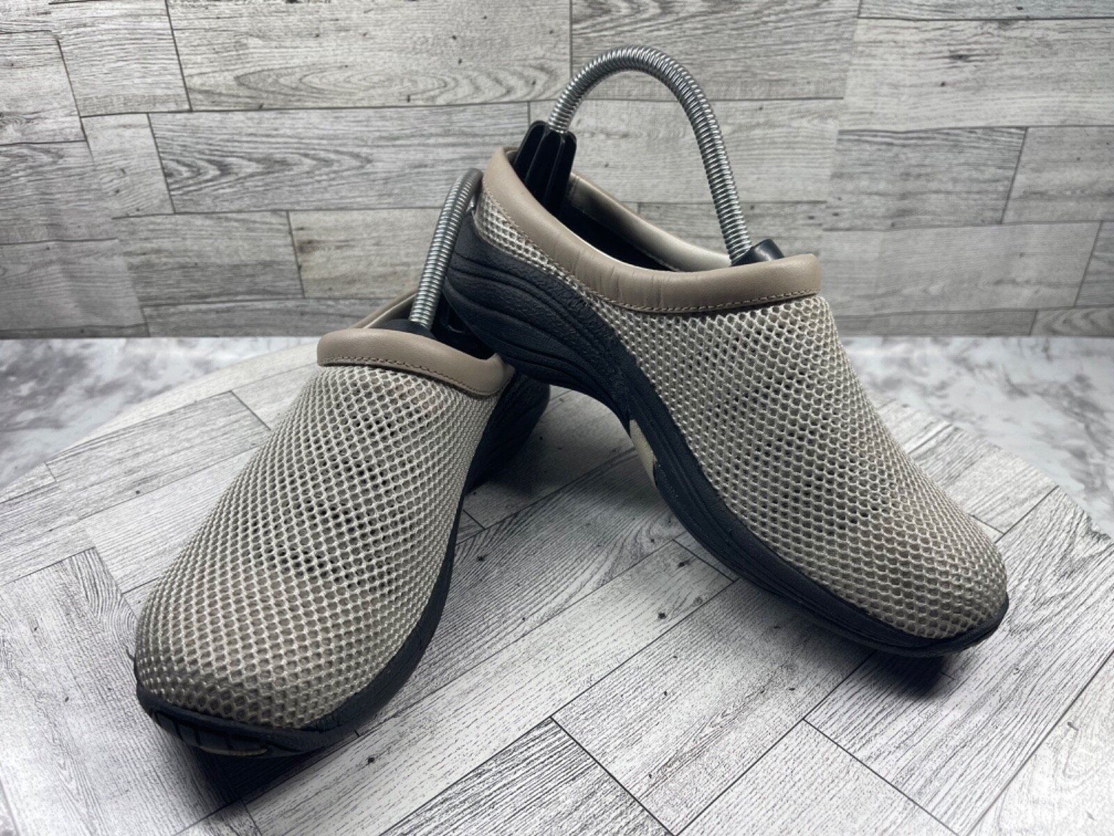 Merrell Encore Breeze 2 Womens Beige Mesh Slip On Clogs Size 7.5M Comfort-image