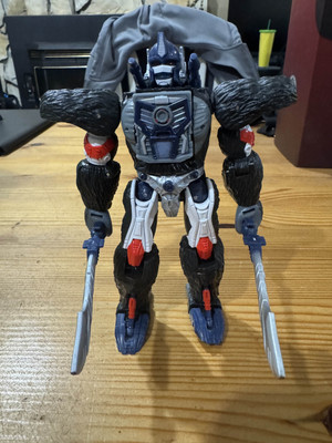 Transformers WFC Kingdom Optimus Primal