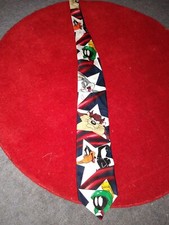 Looney Tunes Mania NeckTie Starring Bugs Bunny Daffy Duck Taz Marvin The Martian