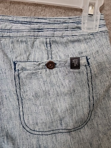 The North Face Larisen Linen Blend Shorts Womens 4 Blue White Striped Cuffed - Picture 6 of 9