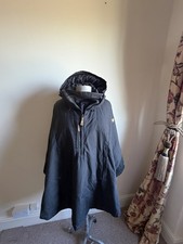 BNWOT cost £340 Fjallraven Lukkha Cape Coat Poncho (Unisex) Size M Black 