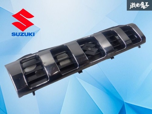 Parrilla delantera radiador Suzuki Jimny JB23W OEM 72111-57M0 usada sin daños | Condition: Used